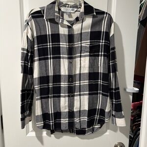 Old Navy Black and White Checkered Boyfriend Shirt